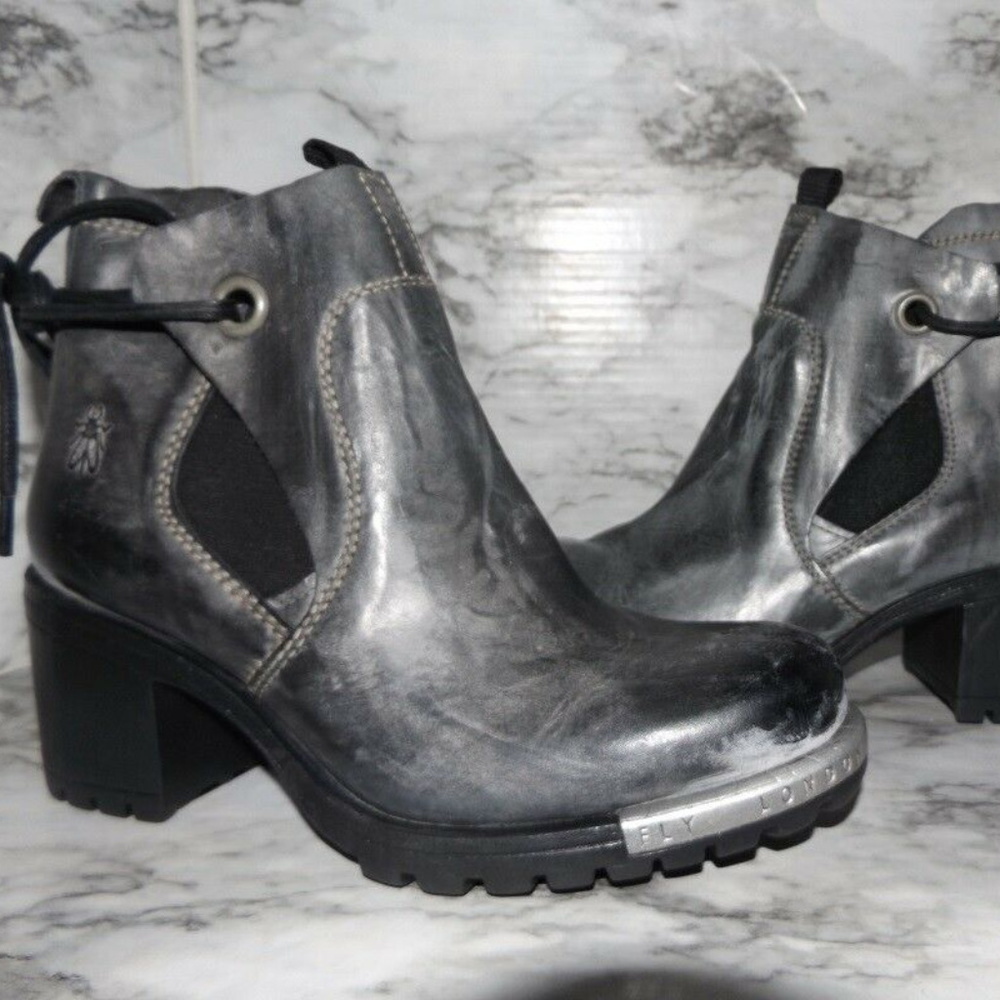 NEW FLY London Distressed Leather Ankle Boots Luxe